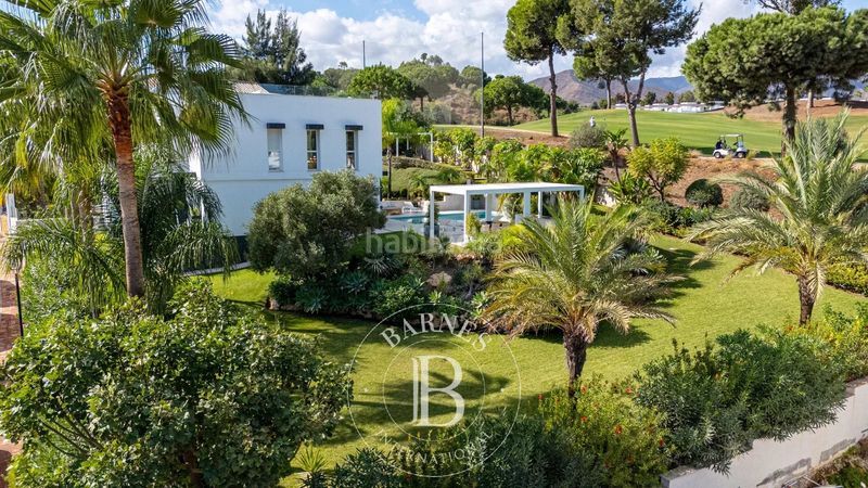 Foto 0547a580-fadc-4723-a390-013985502692. Casa amb calefacció piscina a Playa Bajadilla - Puertos Marbella