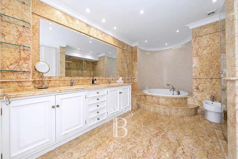 Foto 8d6f9d6e-077d-4f45-9cde-743095ca6a10. Piso en Casco Antiguo Marbella