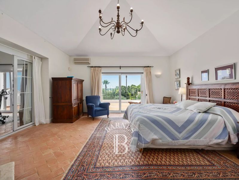 Foto 02d4766c-1b6b-476c-aa78-ac332335a890. Casa amb calefacció piscina a Sotogrande alto Sotogrande