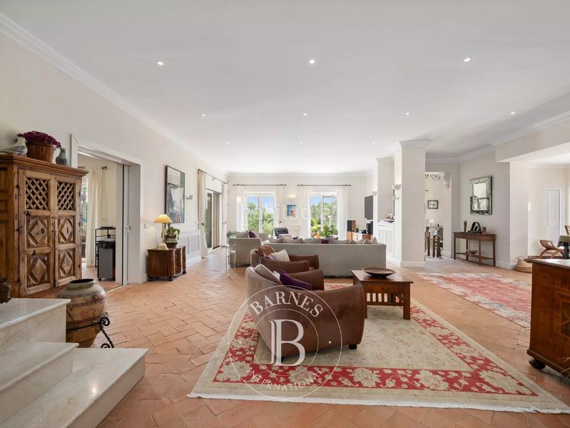 Foto 1e3d07ef-2919-4c09-8245-b98a9fdd0165. Casa amb calefacció piscina a Sotogrande alto Sotogrande
