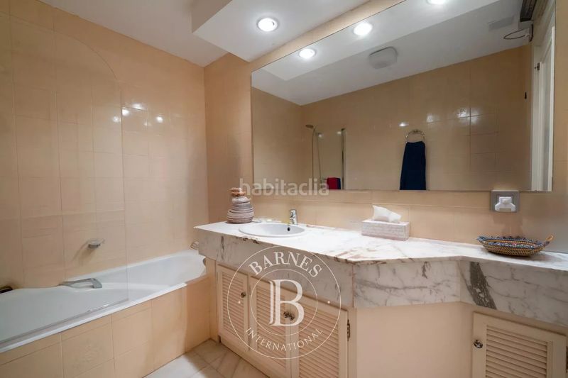 Foto cdee0580-6189-42b4-8023-18d38e71285a. Pis amb calefacció aparcament a Nueva Alcántara Marbella