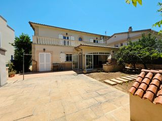Chalet in El Secar de la Real. Privacidad, amplitud y calidad de vida en palma. chalet independ