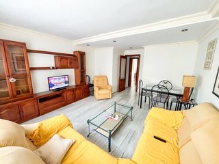 Pis  Calle archidona. ¡planta baja céntrica de 80 m² lista para entrar a vivir!