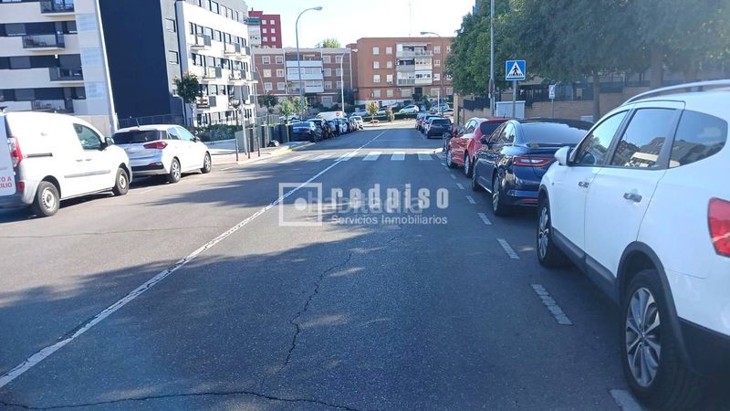 Foto 83356999-f7a6-4027-9b3c-1e9c0202beb0. Aparcament cotxe a El Naranjo Fuenlabrada