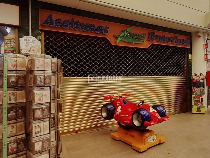 Foto e8a0804a-61ab-40e4-9803-55e18f67f144. Business premise in La Serna Fuenlabrada