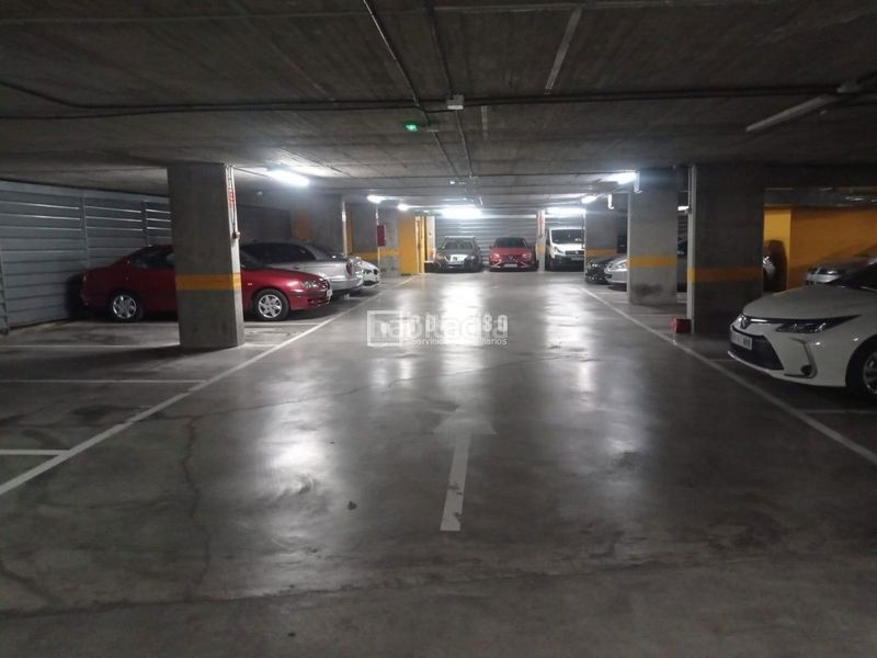 Foto a36614d3-11b3-4725-929d-62548954b02a. Aparcament cotxe a La Serna Fuenlabrada