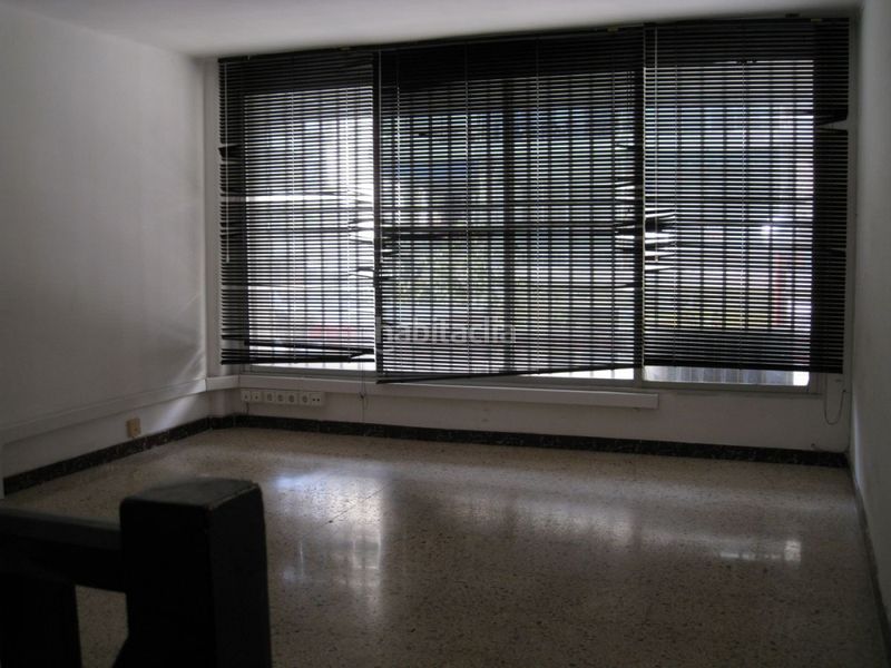 Foto 0d7c577f-6431-453b-98b1-d892b367b1dc. Local comercial a Platja de Ponent Salou
