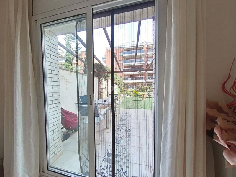 Foto a102c629-8a3a-400f-a29e-e55759953d23. Planta baixa amb calefacció aparcament piscina a Salou