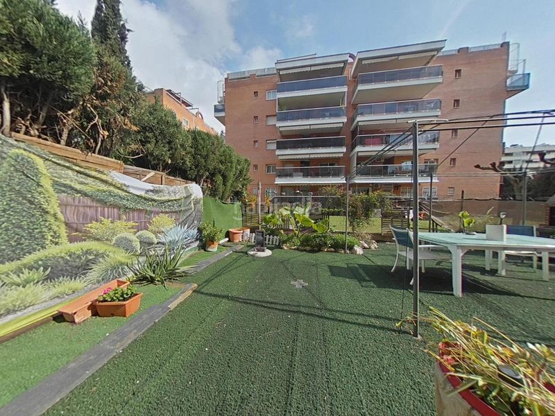 Foto cbcc9ed6-6cd1-4d1c-92f6-d5b721e2e404. Planta baixa amb calefacció aparcament piscina a Salou