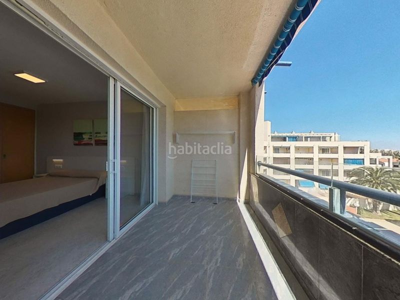 Foto 13ea27ba-0981-4c99-a531-cf35ff04eab5. Apartament amb piscina a La Pineda Vila-seca