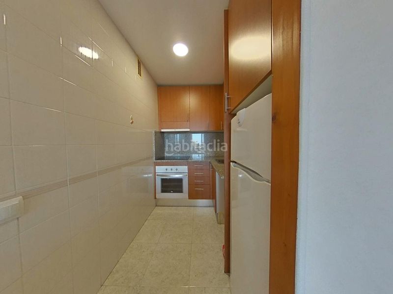 Foto 3c73bc17-edbb-41fc-b775-357c88f8a919. Apartament amb piscina a La Pineda Vila-seca