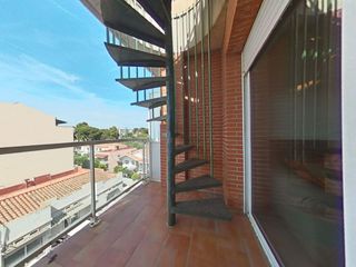 Dachwohnung  Carrer mar del. Impresionante ático en el corazón de salou a solo 250 metros del