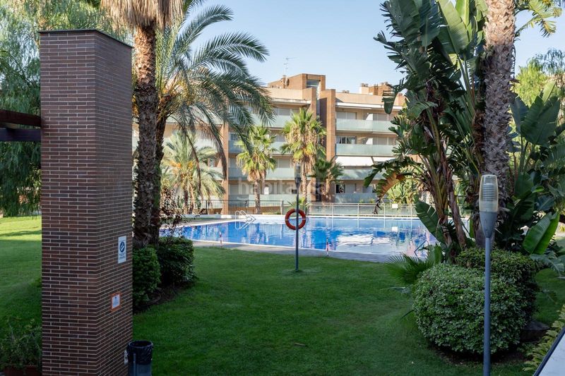 Foto a872b00e-fad3-4f8b-9d4b-a77a48e0a470. Pis amb aparcament piscina a Plaça Europa - Port Aventura Salou