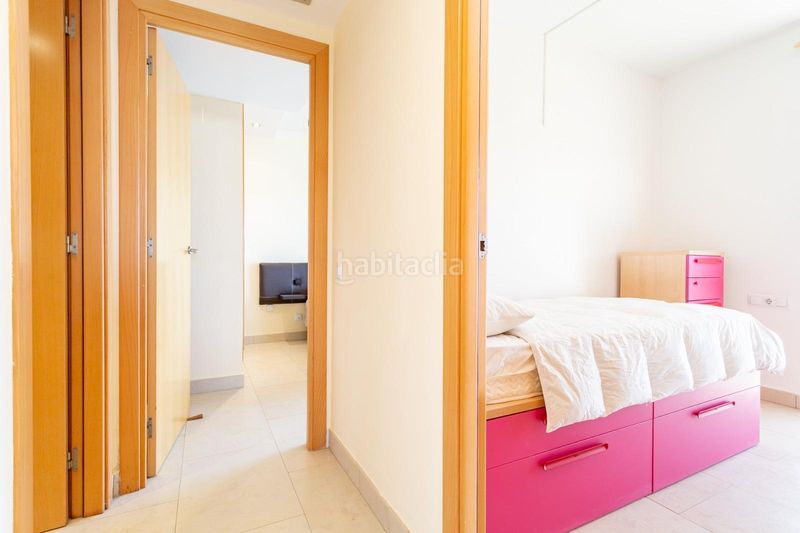 Foto f0b5a7f2-541c-4c82-ad9b-85979f77ecb4. Pis amb aparcament piscina a Plaça Europa - Port Aventura Salou