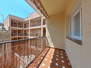 Appartamento  Carrer valencia. Grande piso calle valencia