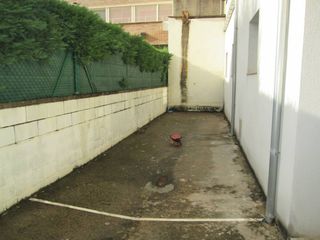 Aparcament cotxe a Camí teuleria 7