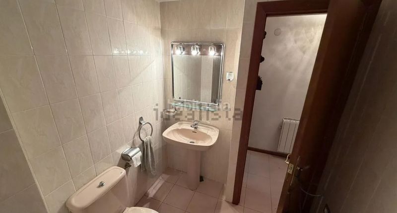Foto 37f88fc3-e87c-4460-b559-b940ee3b79e3. Apartament a plaza de europa 4 a Canfranc