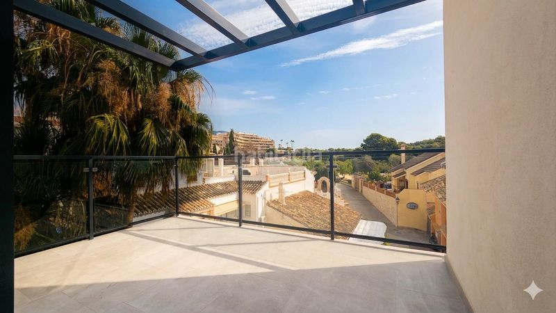 Foto b7913fdd-5979-4c4c-83b2-19f865a55144. Apartament amb aparcament piscina a Los Pacos Fuengirola