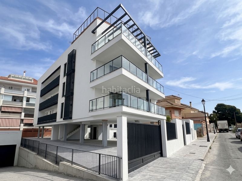Foto f2c2d074-ad02-47ba-a0b4-8eca7578dccf. Apartament amb aparcament piscina a Los Pacos Fuengirola