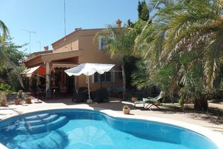 Location Chalet à Riba - roja de Túria. Urbilar.com. urbanización santa rosa. chalet independiente en al