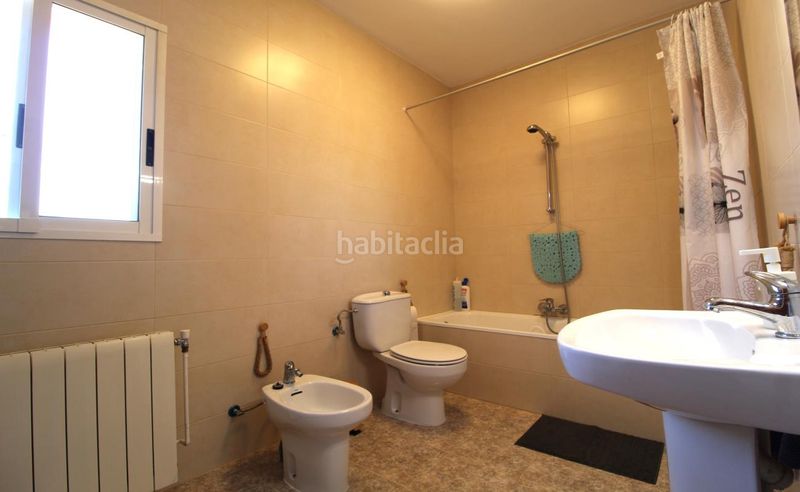 Foto 40817bf6-98e7-4477-8449-a67978e30292. Xalet amb xemeneia calefacció aparcament piscina a Eliana (l´)