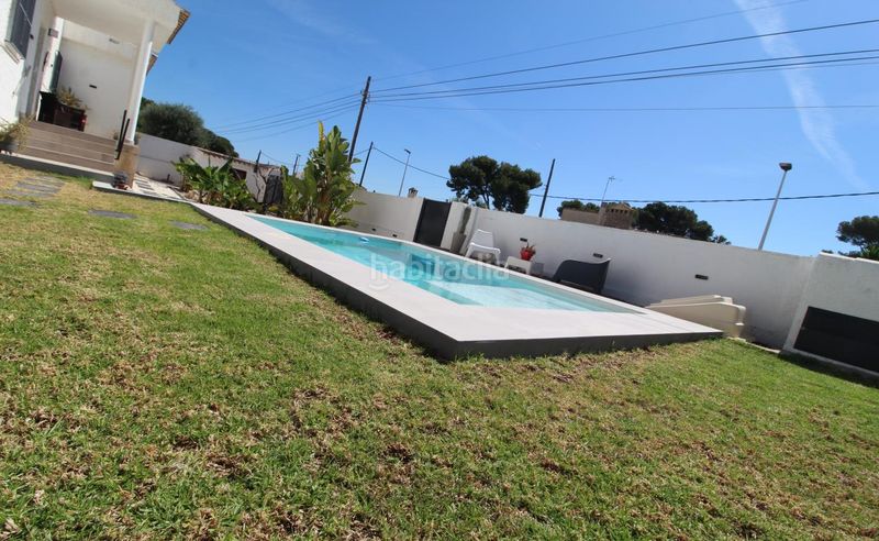 Foto aea3f8f7-c8a6-46de-897c-860cf6b5157d. Xalet amb xemeneia calefacció aparcament piscina a Eliana (l´)
