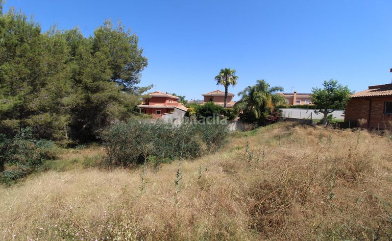 Foto c7277874-32d0-4d1c-86f2-66418bdb8423. Terreny residencial a Barrio de la Luz Xirivella