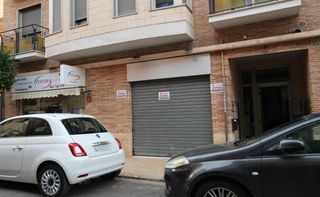 Lloguer Local Comercial a Pueblo. La eliana. céntrico local comercial. urbilar.com