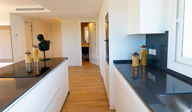 Foto 340947b1-e479-4c52-b138-d2ccd8e35497. Apartament amb aparcament a Estepona golf Estepona