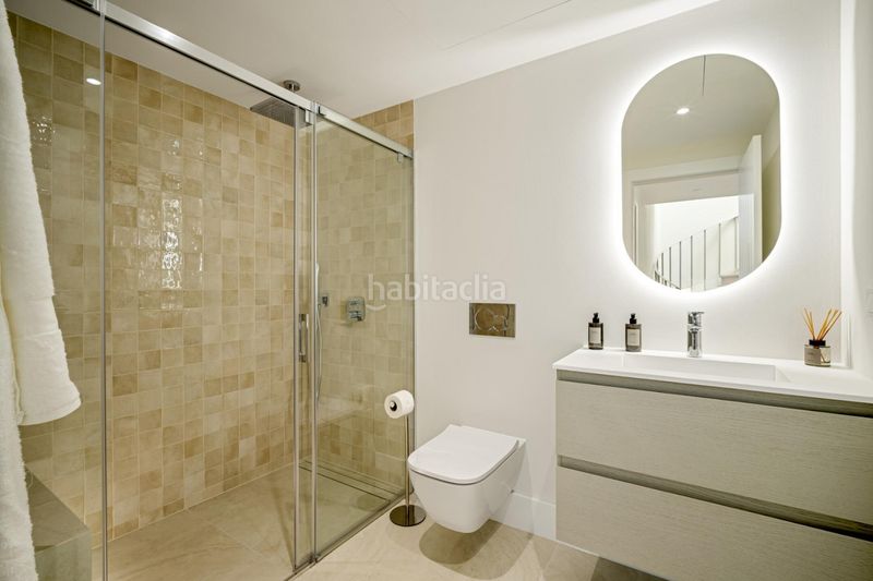 Foto 6405667f-91b9-4a25-84ac-b6c581dcd32b. Casa adossada amb calefacció aparcament piscina a Marbella