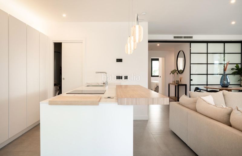 Foto 4314720a-7204-449c-bcb5-7e48fb53af1a. Apartament amb aparcament a altos de Estepona Estepona