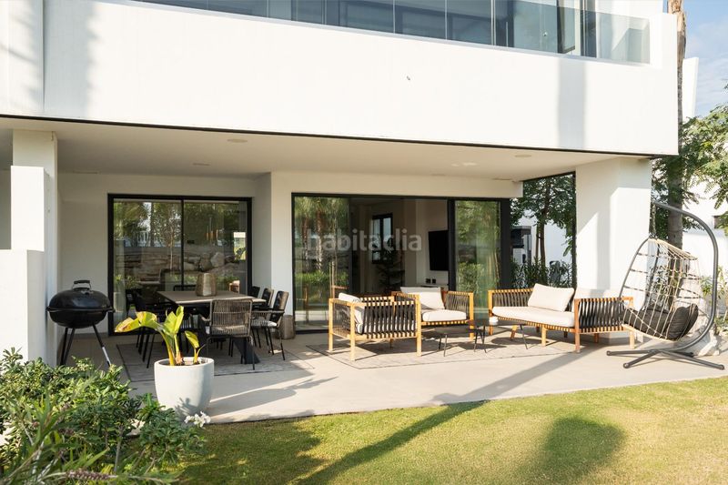 Foto 92fb5b5f-7cb6-4941-bf2e-0d811062dd98. Apartament amb aparcament a altos de Estepona Estepona