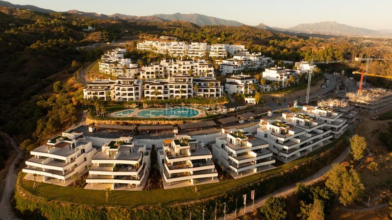 Foto 99226acd-0972-4822-bab7-0d2e8eddb6d9. Apartament amb aparcament a altos de Estepona Estepona
