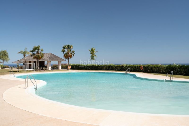Foto d1259f8a-9518-4460-8ade-2d038090047e. Apartament amb aparcament a altos de Estepona Estepona