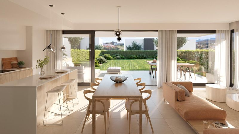 Foto 00fc2208-6841-4447-a2f2-d4c70643139e. Casa aparellada amb calefacció piscina a Nueva Atalaya Estepona