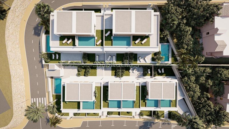 Foto 006cab06-d348-44f1-9d82-342001c7e094. Casa aparellada amb aparcament a Estepona golf Estepona