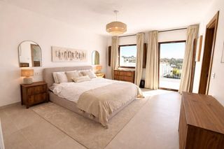 Casa adossada  Avenida avenida bel air. Exclusiva vivienda completamente renovada en montevideo hills  l