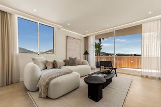 Apartament a Las Brisas. Apartamento bellamente reformado con impresionantes vistas a la