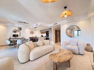 Reihenhaus in Dos hermanas ii 14. Casa adosada exquisitamente renovada en montevideo hills lujo ll
