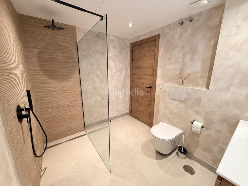 Foto a7f83d53-5004-475b-b536-297db759d498. Casa adossada amb calefacció aparcament piscina a Estepona