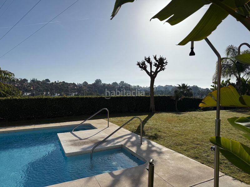 Foto dddf5548-d707-4787-8132-b052bb332e81. Casa adossada amb calefacció aparcament piscina a Estepona