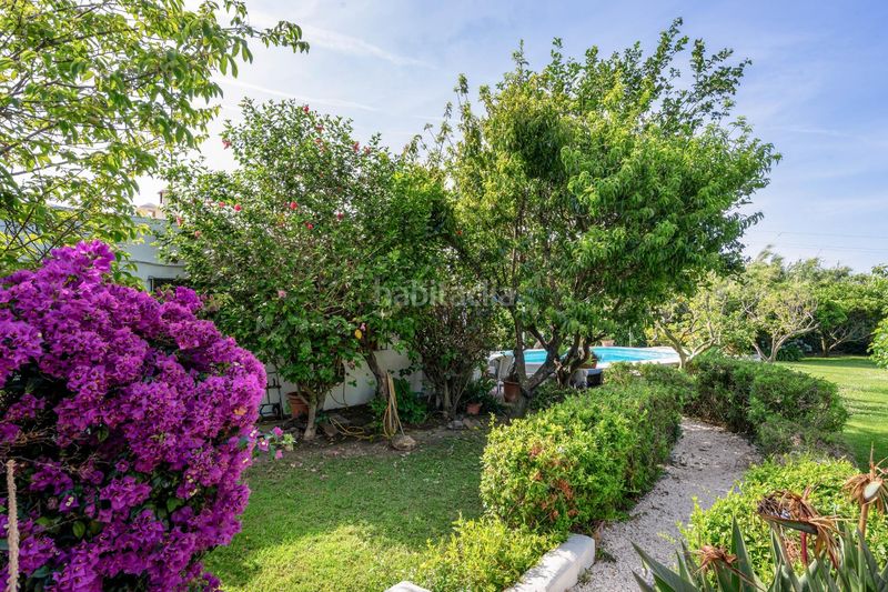 Foto 17b1f157-1358-467f-8151-a0395f485952. Casa amb aparcament piscina a Las Lomas Estepona