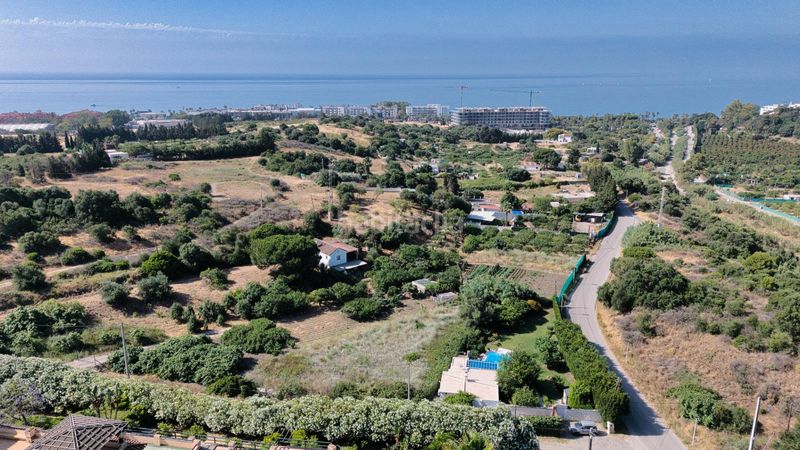 Foto 90c66d1a-67d6-4566-be5e-24a3cc41ec13. Casa amb aparcament piscina a Las Lomas Estepona