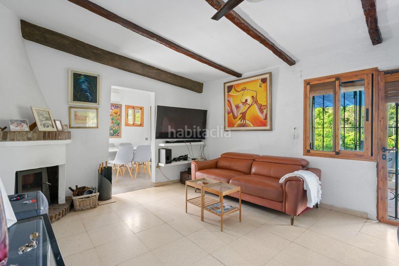 Foto a1d5ed5b-17a6-4619-b694-0239da9d0801. Casa amb aparcament piscina a Las Lomas Estepona