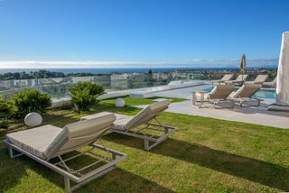 Chalet à Paraiso - Barronal. Villa paraíso  villa contemporánea de lujo con vistas panorámica