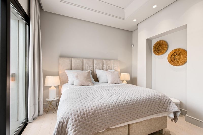 Foto 2fe4f33b-4391-4d78-b8f0-183cc2ea9df7. Chalet villa paraíso villa contemporánea de lujo con vistas panorámicas al mar, golf y montaña en Estepona