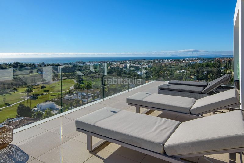 Foto 960b2041-249b-479e-b3c0-1996e91e9067. Chalet villa paraíso villa contemporánea de lujo con vistas panorámicas al mar, golf y montaña en Estepona
