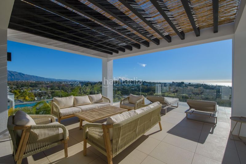 Foto be7473f5-2190-4549-8280-3de832e18fec. Chalet villa paraíso villa contemporánea de lujo con vistas panorámicas al mar, golf y montaña en Estepona
