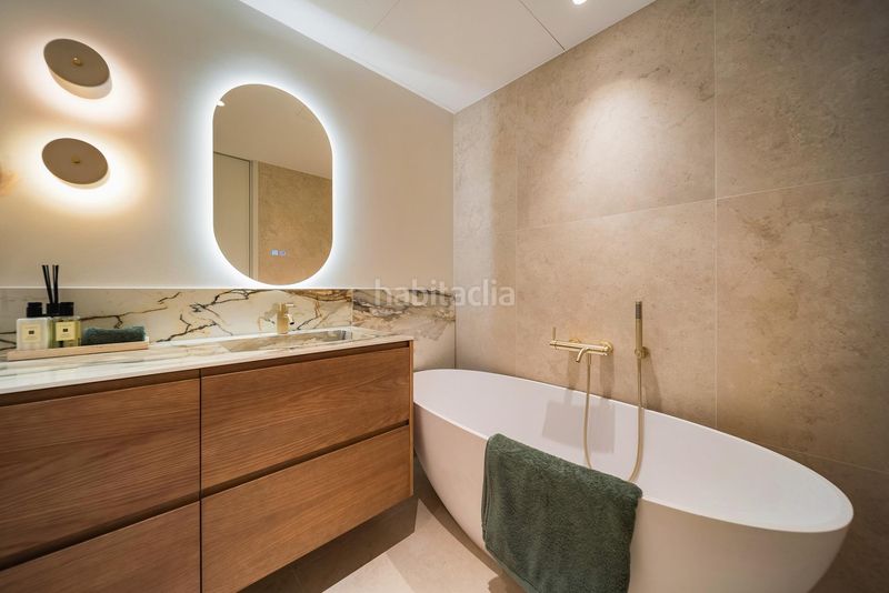 Foto 14c1791c-2b40-44dc-b4ed-30591d1cffde. Apartament amb piscina a lomas de Marbella club Marbella