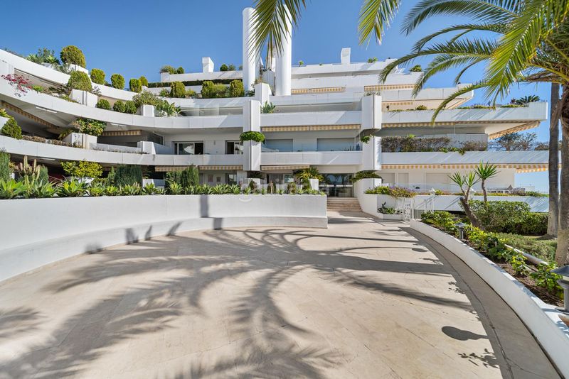 Foto 4ff60dab-2194-4b91-b85b-f033c67a89ec. Apartament amb piscina a lomas de Marbella club Marbella